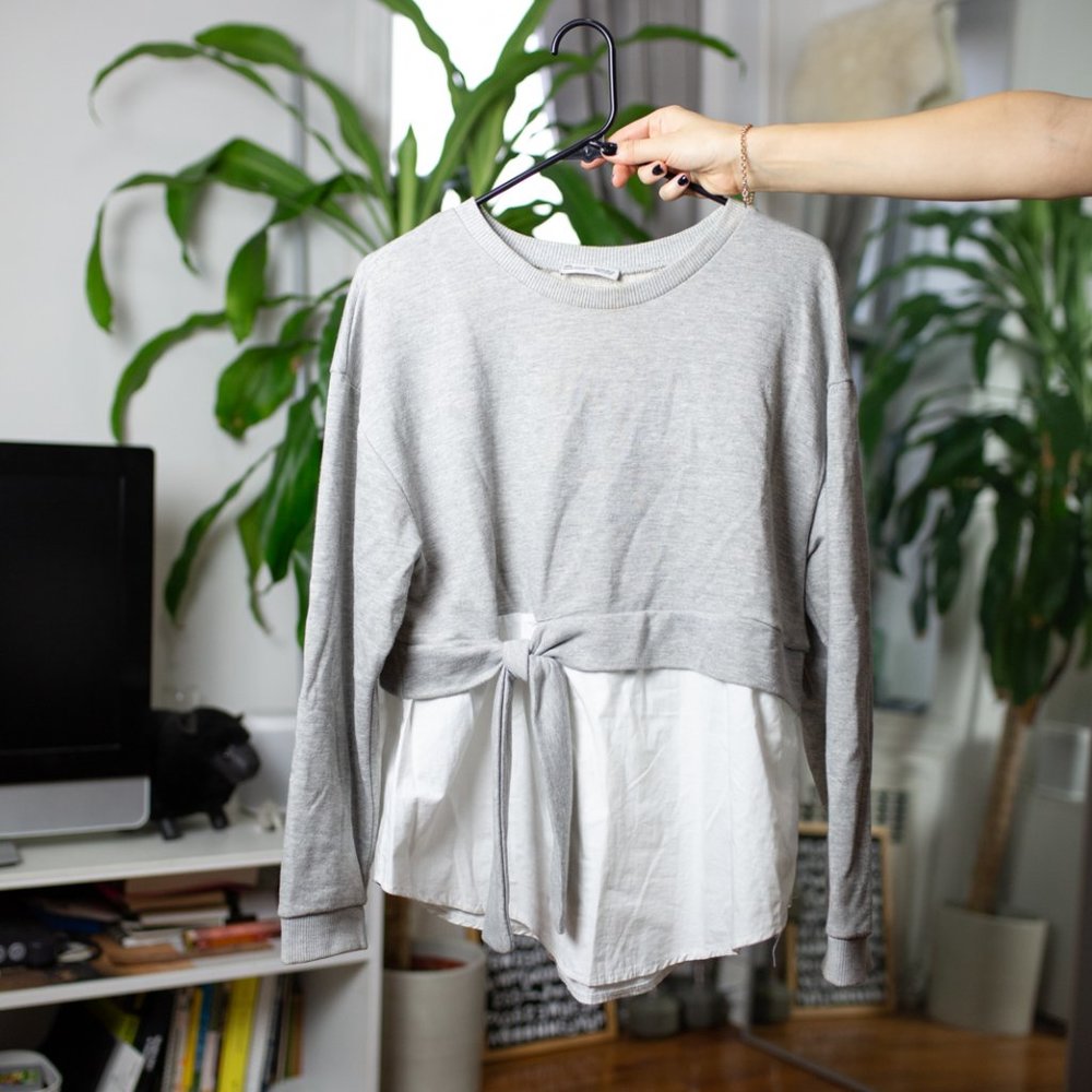Zara Grey and White Jersey Blouse